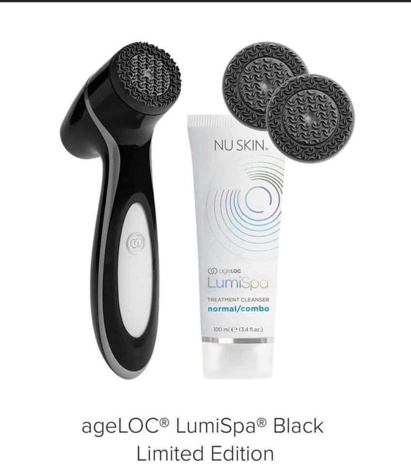 Limited edition Black Lumispa + 2 extra heads and a cleanser